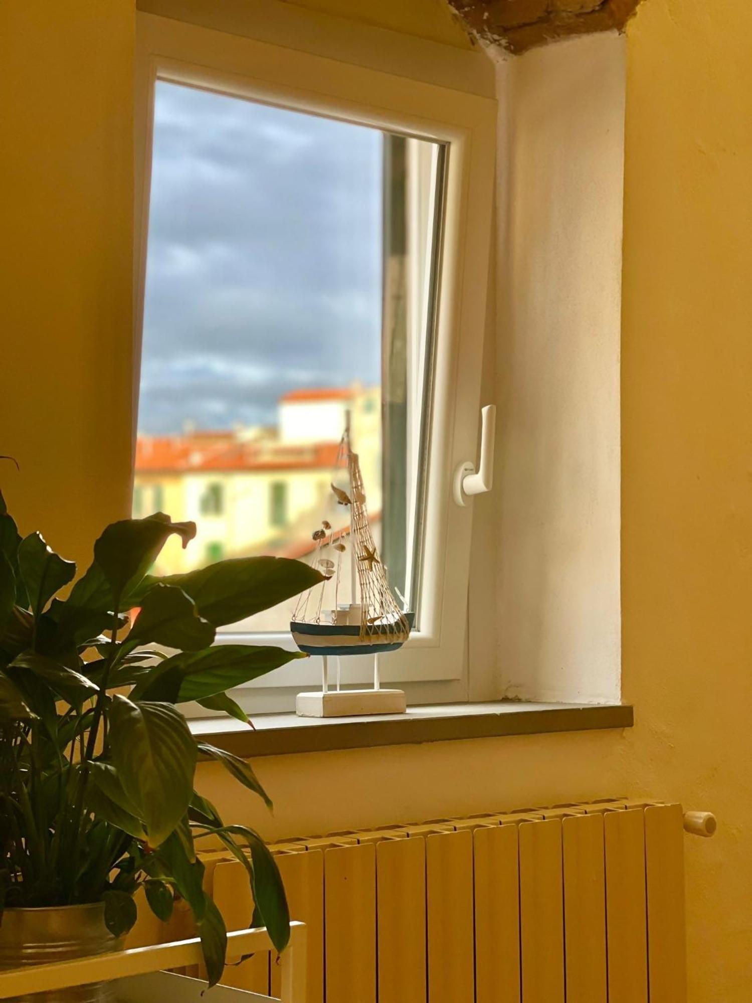 Susannas Lovely New Apartment Livorno Luaran gambar